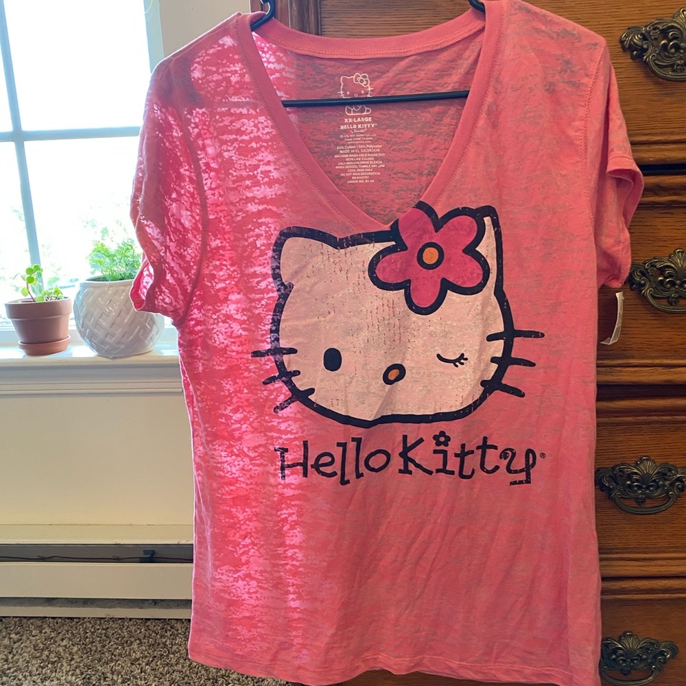 COPY - Hello Kitty Graphic Tee